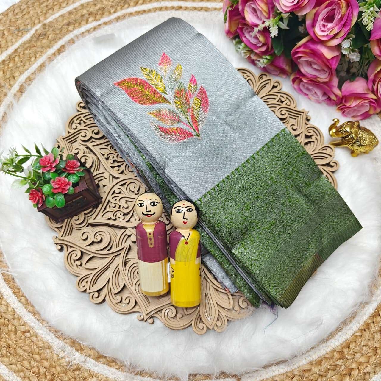 Kupéra Digital Meena Tissue Saree